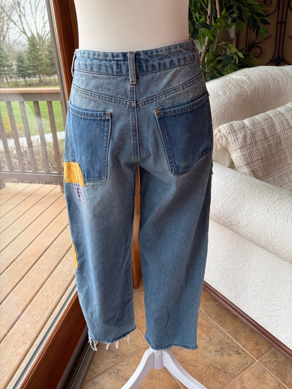 Forever 21  Boyfriend Jeans with Multicolor Patchwork Sz 26 Denim BOHO Vintage - Picture 2 of 9